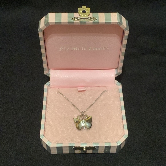 NWT Authentic Y2K Juicy Couture Butterfly Necklace 17” + 1” extender in box - Picture 4 of 7